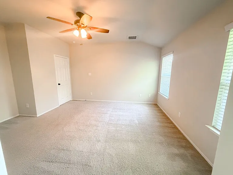 4907 Old Homestead St — Photo 8
