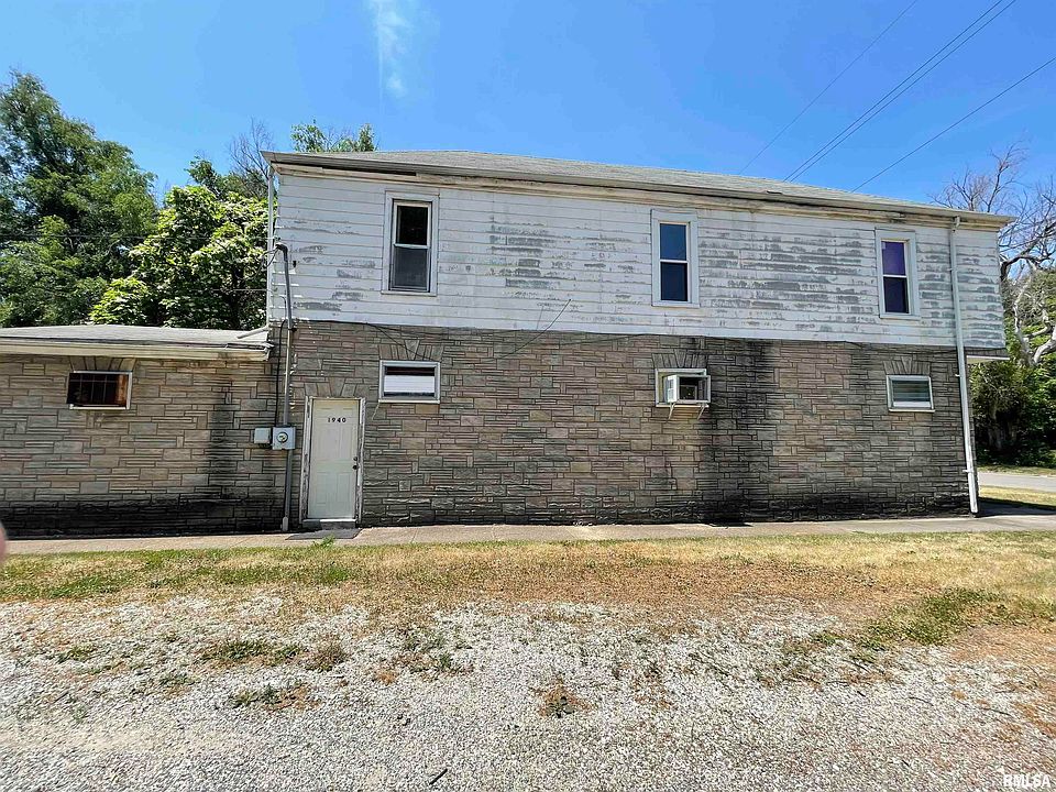 2nd image of 1940 E Jackson St