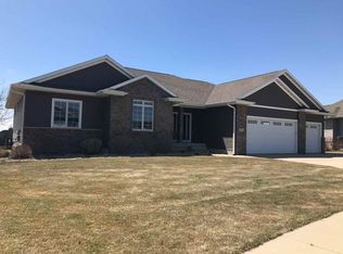 125 Fairway Dr, Dike, IA 50624