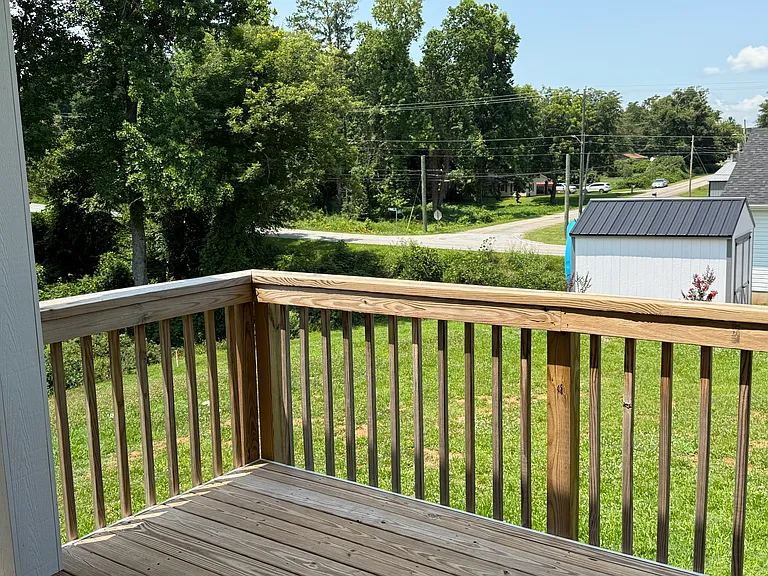 611 S Walnut St — Photo 20