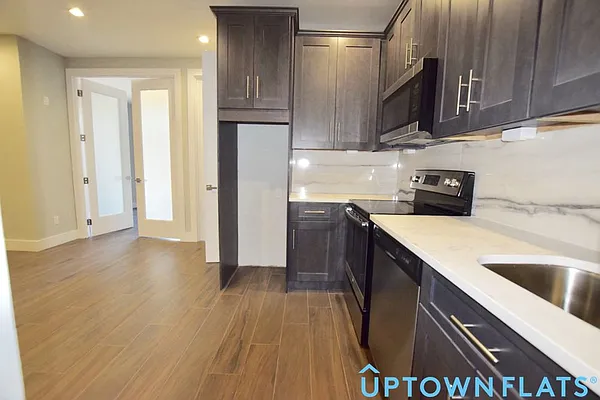 Rented by Uptown Flats LLC | media 16