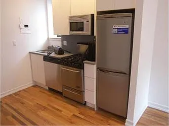 Rented by R New York