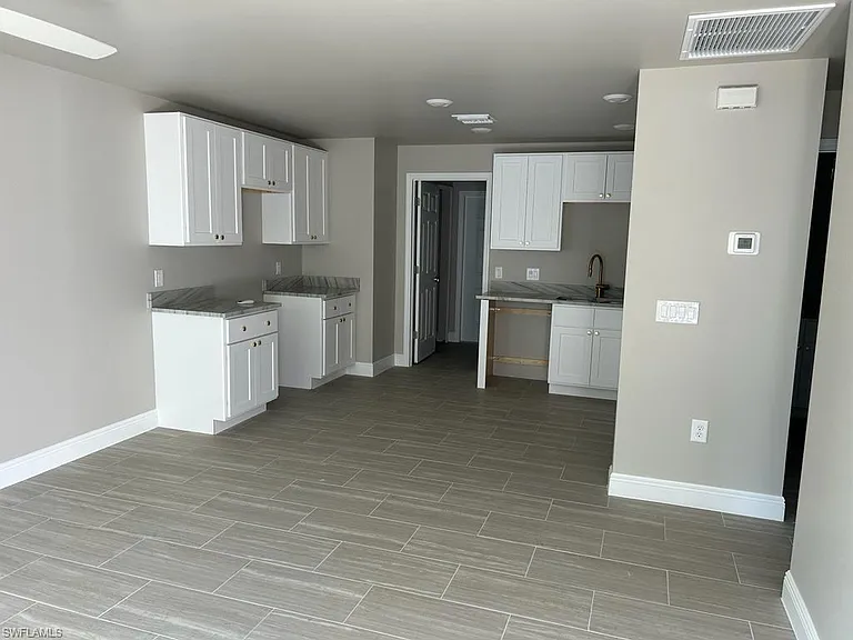 2987 Thomas St — Photo 7