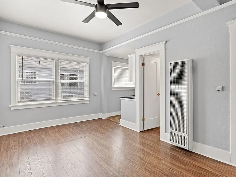 138 Elm Avenue — Photo 2
