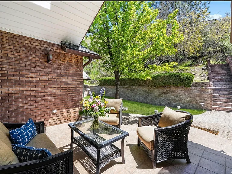 412 Canyon Estates Cir — Photo 4