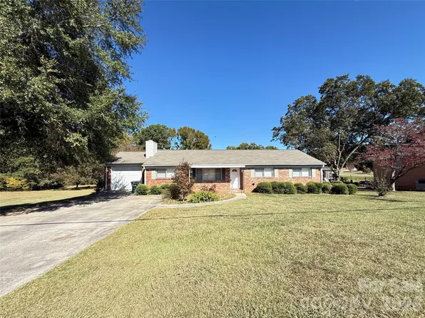 115 Chester Ave, Great Falls, SC 29055