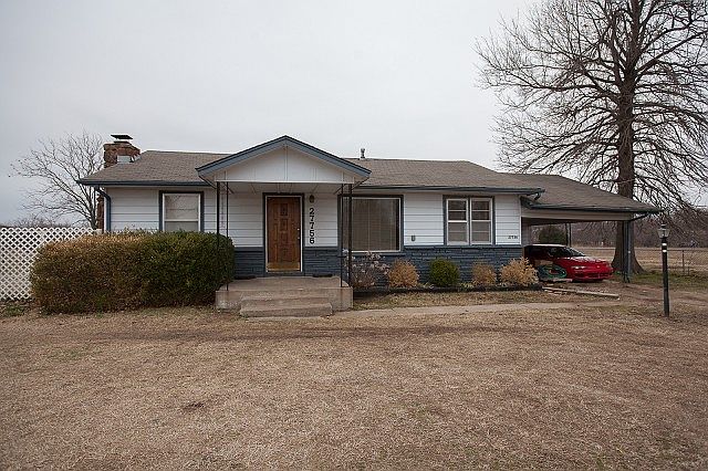 Charming Home on 1 acre