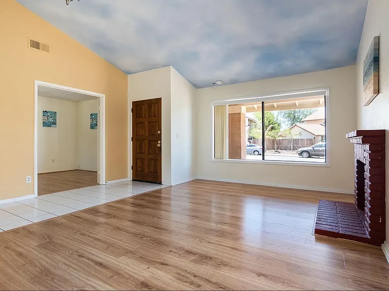 11485 Spitfire Rd — Photo 5