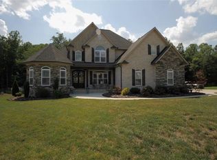 171 Centenary Ridge Dr, Clemmons, NC 27012