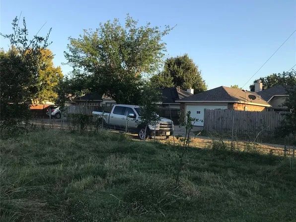 7008 Garner Rd, Rowlett, TX 75088