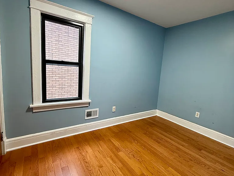 136 Zenner St — Photo 6