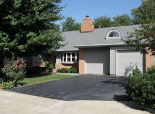 7421 N Brittany Park Ct, Peoria, IL 61614