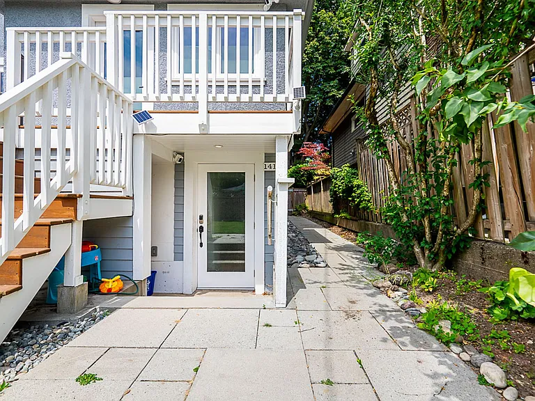 1412 E 10th Ave — Photo 3