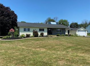 8409 Mountain Rd, Gasport, NY 14067