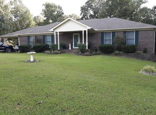 2355 Post Oak Rd, Camden, TN 38320