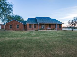 2100 W Holiday, Fate, TX 75087