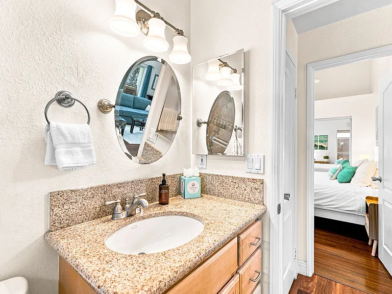 3843 Riviera Dr #3 — Photo 23