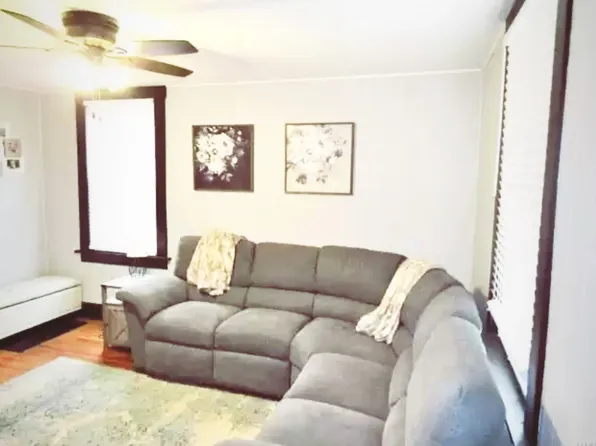 321 Stark Blvd, Hermann, MO 65041
