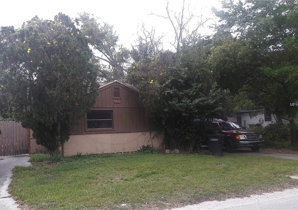 1st image of 615 Woodlawn St