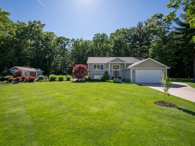6727 E Point Dr, Fruitport, MI, 49415