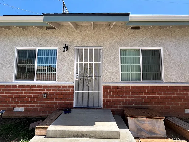 1501 W Delhaven St — Photo 2