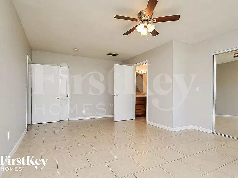 1715 Lake Shipp Dr N — Photo 7