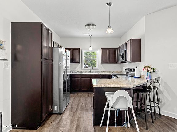 3rd image of 504 Shallotte Lane