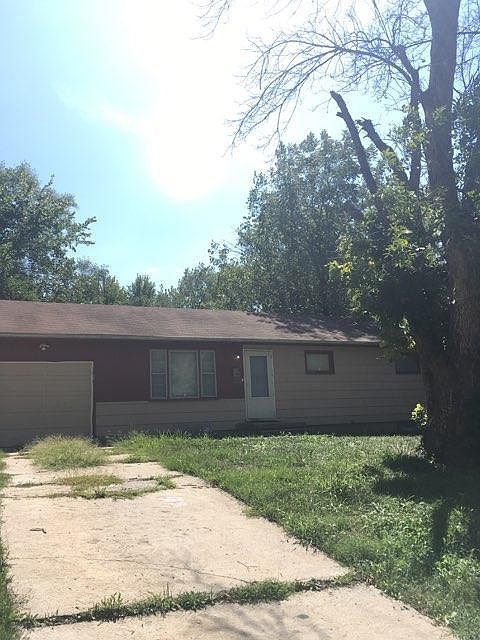 1st image of 8303 E 98th Ter