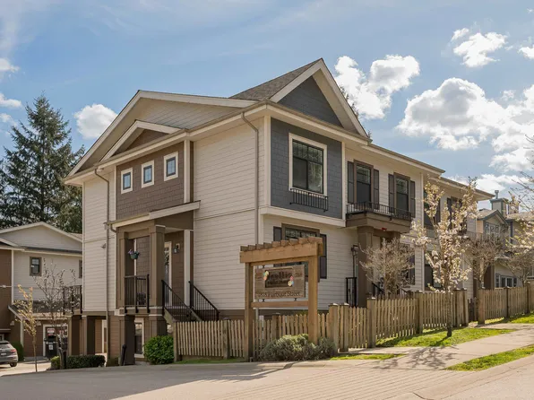 1818 Harbour St #15, Pt Coquitlam, BC V3C 0E8