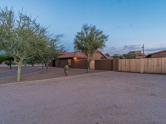 10737 E Adobe Road-4