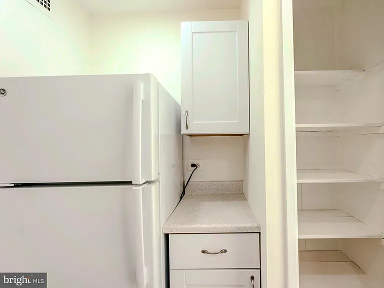 1900 Lyttonsville Rd #110 — Photo 12
