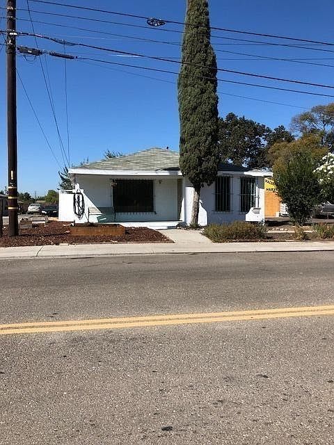 1st image of 3455 S Odell Ave