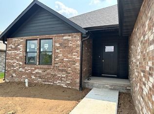 1766 N Waterstone Ave, Springfield, MO 65802