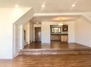 974 Greenwich St, San Francisco, CA 94133