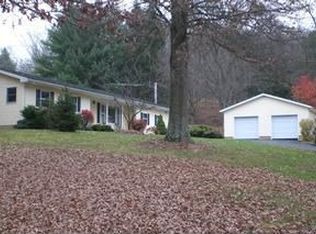 5330 Horns Mill Rd SE, Sugar Grove, OH 43155