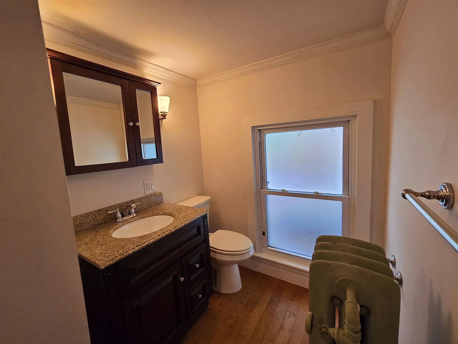 320 West Clinton Street 4 - 4 — Photo 4