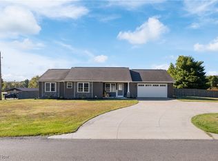 4161 Indian Hill Rd SE, Uhrichsville, OH 44683