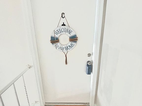 3rd image of 925 Palm Springs Blvd APT C