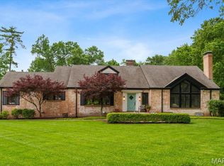 9760 Old Warson Rd, Saint Louis, MO 63124