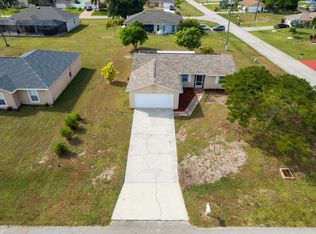 4022 SW 8th Pl, Cape Coral, FL 33914