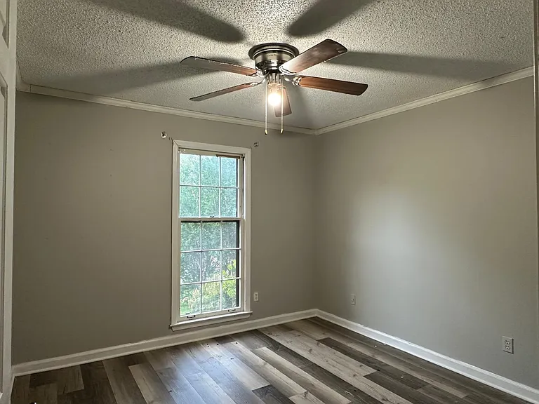 8588 Kettering Dr — Photo 17