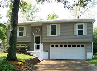 1733 Little Brennan Rd, High Ridge, MO 63049