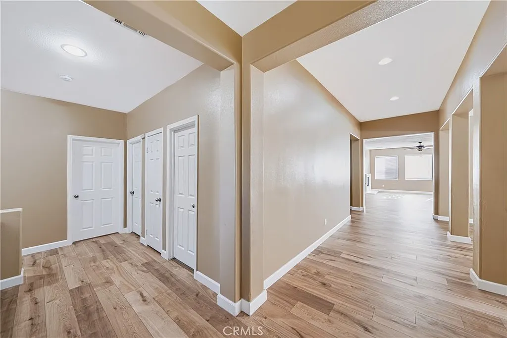 4 bed, 2617 sqft, $3,300 — Photo 3