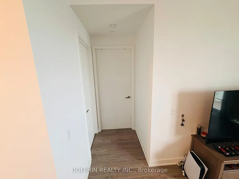 88 Queen St E #4701 — Photo 17