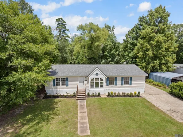 30176 Smith Dr, Walker, LA 70785