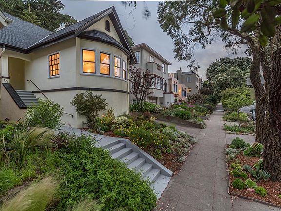3rd image of 576 Dewey Blvd