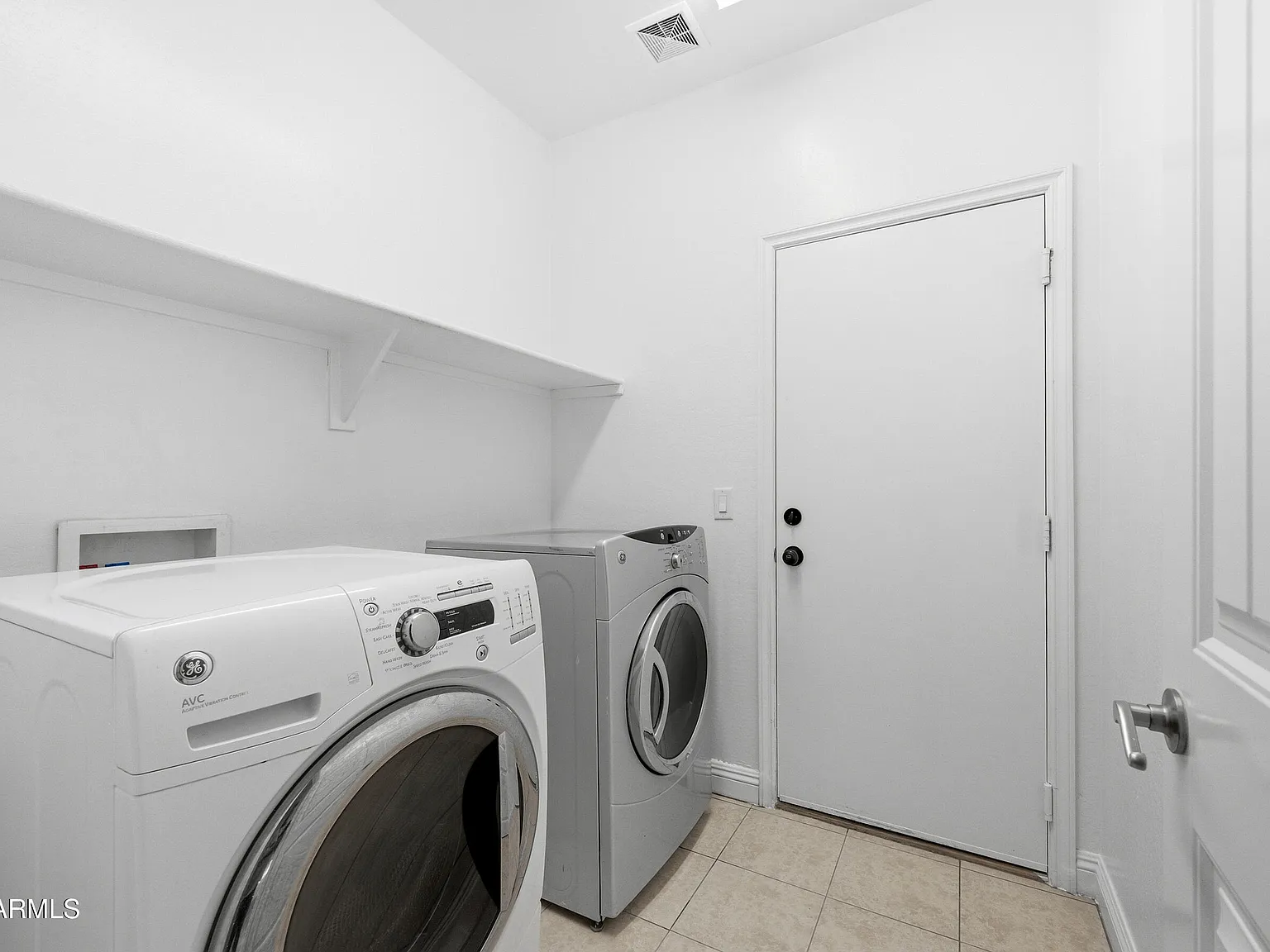 4 bed, 2.0 bath, 1741 sqft, $1,895 — Photo 4