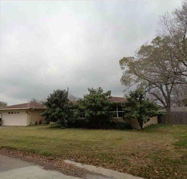 1st image of 3308 Terrace Dr