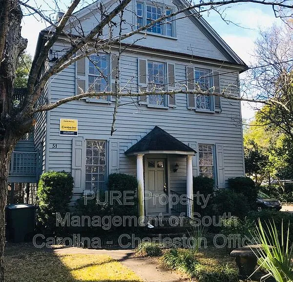 51 Smith St #A — Photo 1