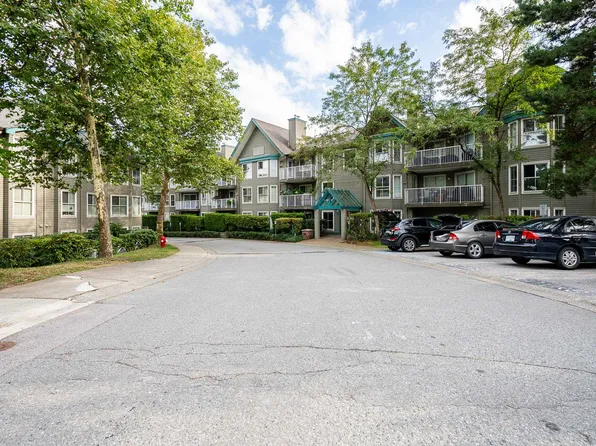 15140 108th Ave #303, Surrey, BC V3R 0T9